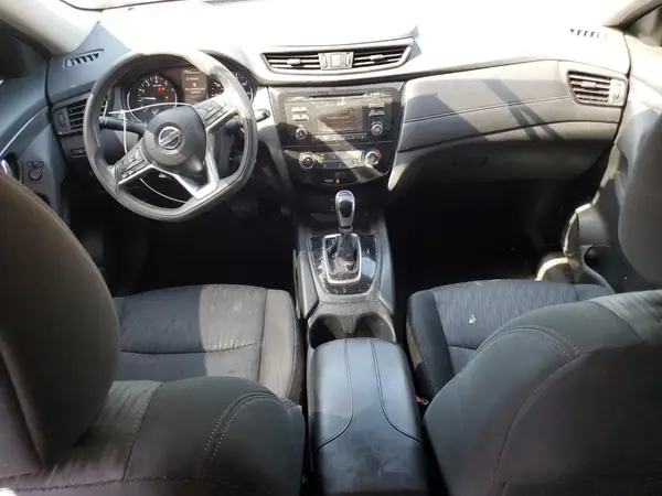 5N1AT2MV4HC785903 2017 NISSAN ROGUE - Image 8