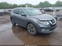 5N1AT2MV4HC787795 2017 NISSAN ROGUE