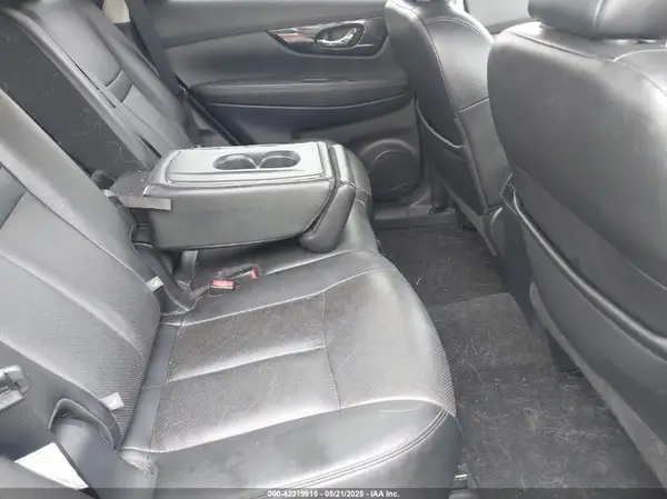 5N1AT2MV4HC787795 2017 NISSAN ROGUE - Image 8