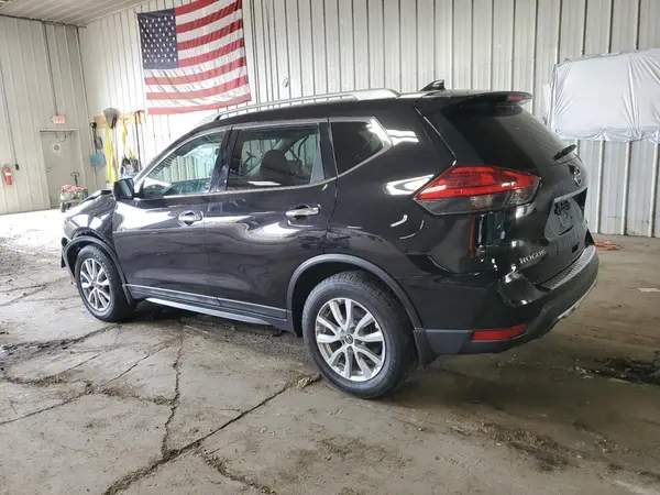 5N1AT2MV4HC793466 2017 NISSAN ROGUE - Image 2
