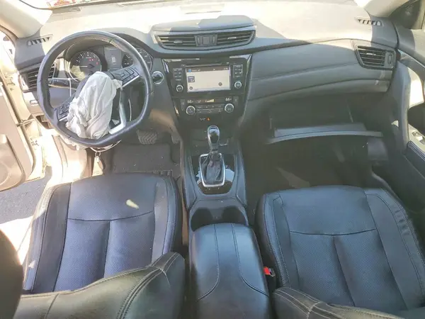 5N1AT2MV4HC796223 2017 NISSAN ROGUE - Image 8