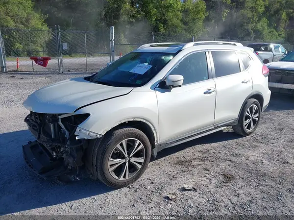 5N1AT2MV4HC796545 2017 NISSAN ROGUE - Image 2