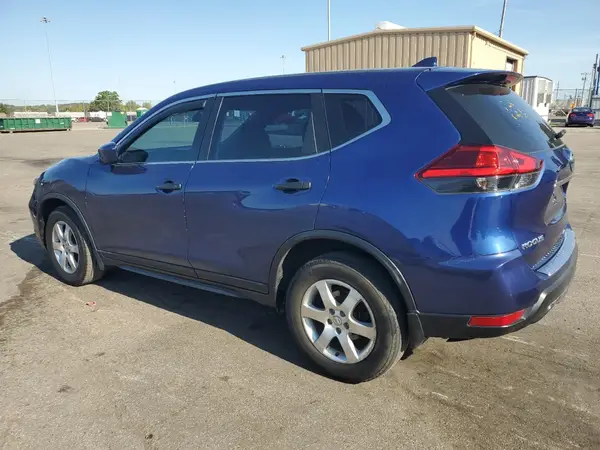 5N1AT2MV4HC798988 2017 NISSAN ROGUE - Image 2