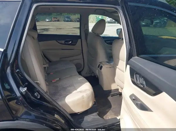 5N1AT2MV4HC804546 2017 NISSAN ROGUE - Image 8