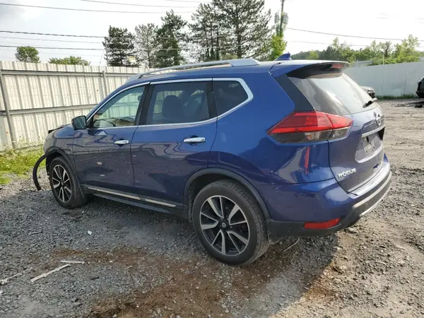 5N1AT2MV4HC806264 2017 NISSAN ROGUE - Image 2