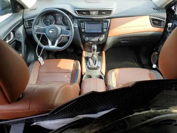 5N1AT2MV4HC806264 2017 NISSAN ROGUE - Image 8