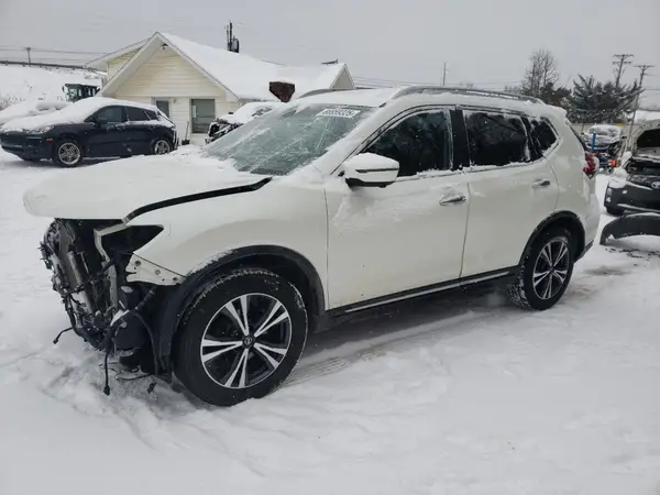 5N1AT2MV4HC807978 2017 NISSAN ROGUE - Image 1