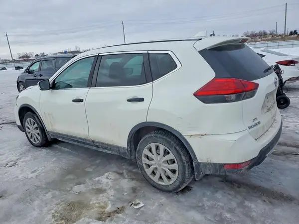 5N1AT2MV4HC809388 2017 NISSAN ROGUE - Image 2
