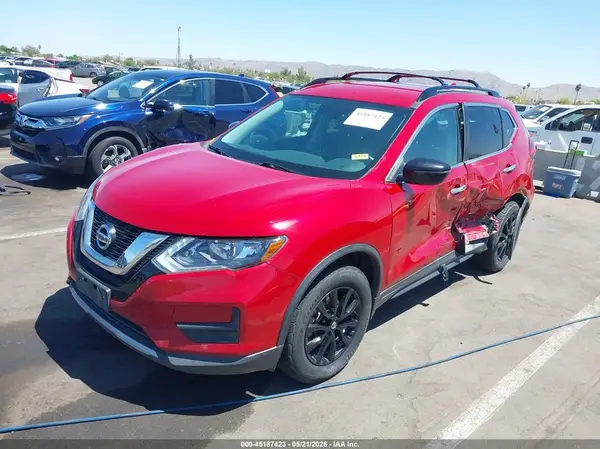 5N1AT2MV4HC809939 2017 NISSAN ROGUE - Image 2