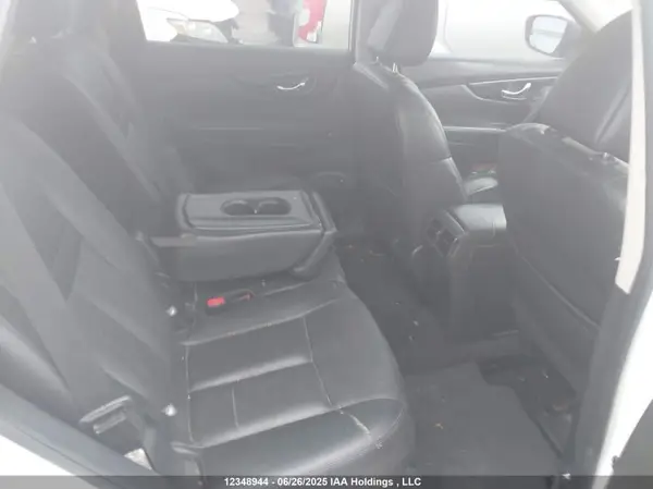 5N1AT2MV4HC817104 2017 NISSAN ROGUE - Image 8
