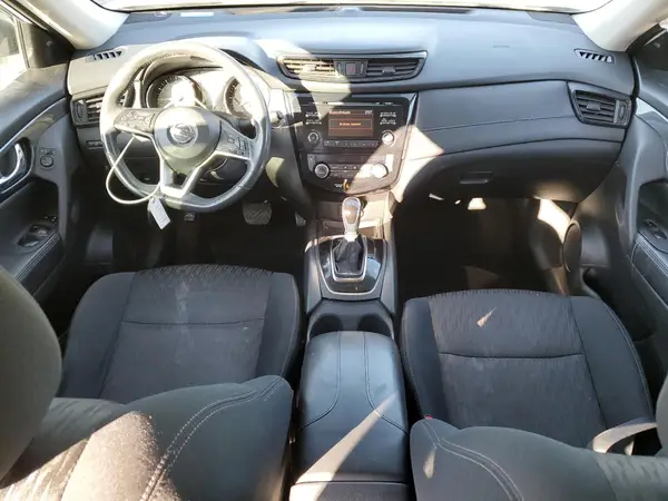 5N1AT2MV4HC818012 2017 NISSAN ROGUE - Image 8