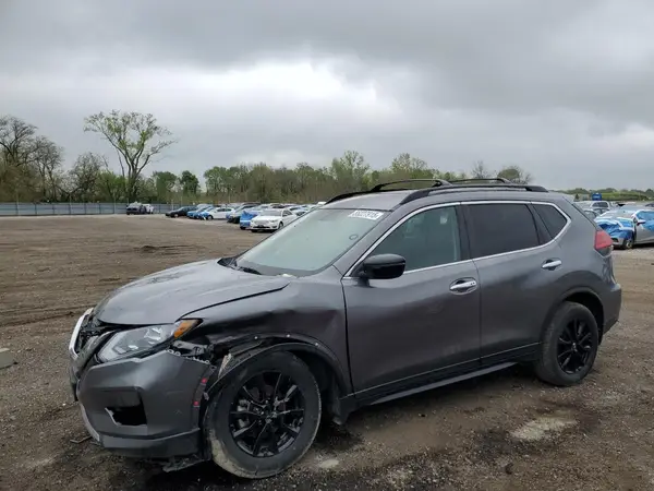 5N1AT2MV4HC818673 2017 NISSAN ROGUE - Image 1