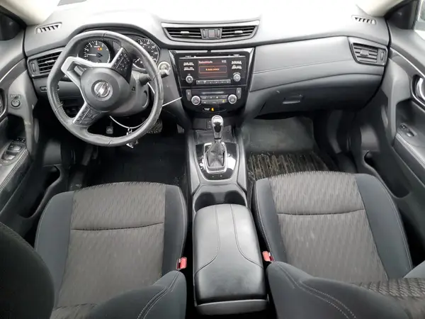 5N1AT2MV4HC818673 2017 NISSAN ROGUE - Image 8