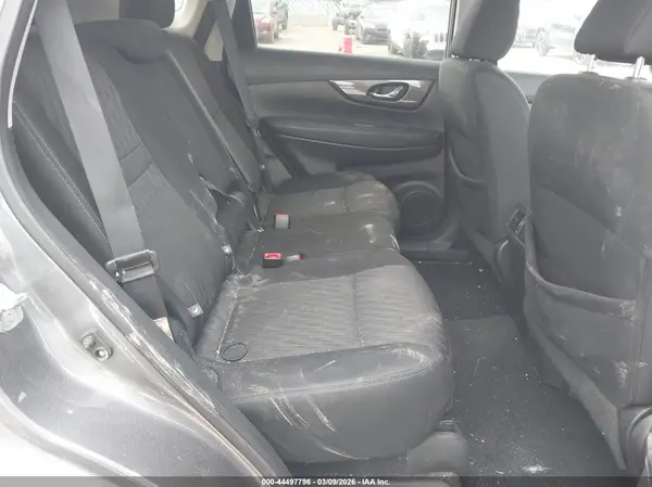 5N1AT2MV4HC826787 2017 NISSAN ROGUE - Image 8
