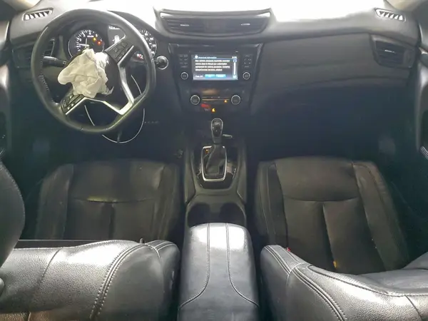 5N1AT2MV4HC828250 2017 NISSAN ROGUE - Image 8