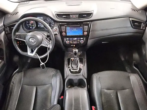 5N1AT2MV4HC829205 2017 NISSAN ROGUE - Image 8