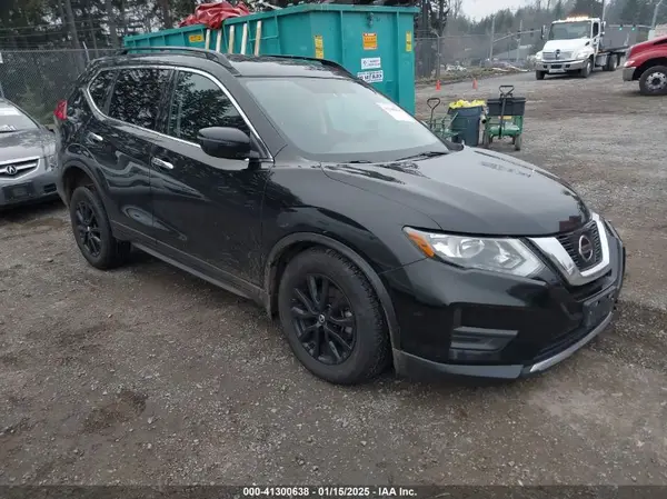 5N1AT2MV4HC830533 2017 NISSAN ROGUE - Image 1