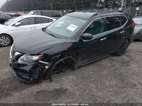 5N1AT2MV4HC830533 2017 NISSAN ROGUE - Image 2