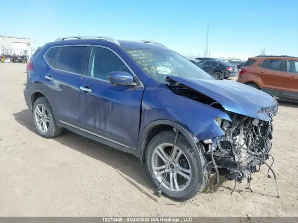 5N1AT2MV4HC831519 2017 NISSAN ROGUE - Image 1