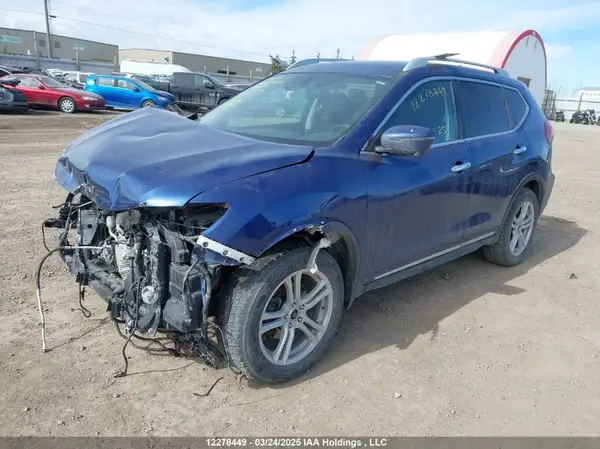 5N1AT2MV4HC831519 2017 NISSAN ROGUE - Image 2