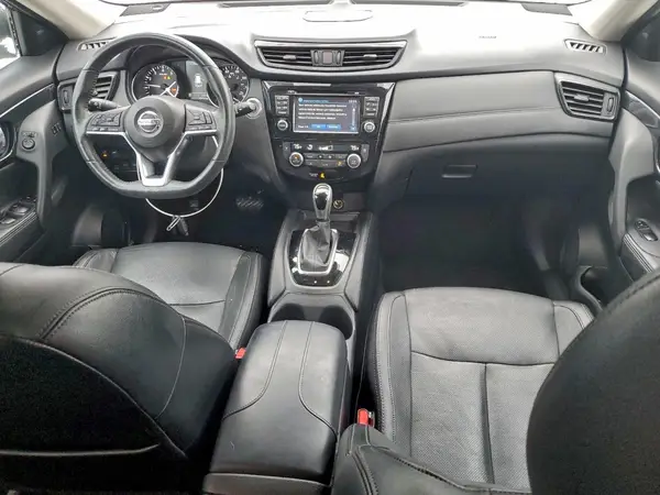 5N1AT2MV4HC832279 2017 NISSAN ROGUE - Image 8