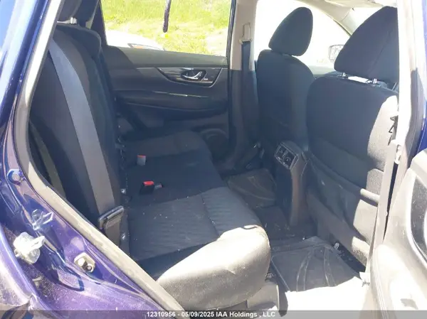 5N1AT2MV4HC833058 2017 NISSAN ROGUE - Image 8
