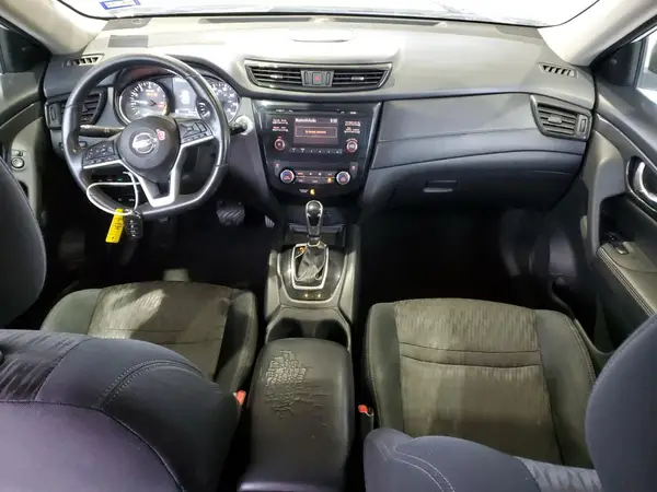 5N1AT2MV4HC849129 2017 NISSAN ROGUE - Image 8