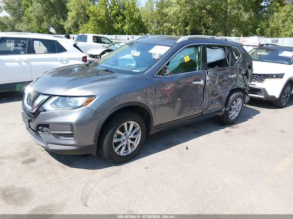 5N1AT2MV4HC849728 2017 NISSAN ROGUE - Image 2