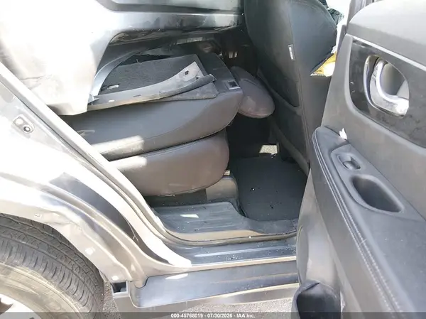 5N1AT2MV4HC849728 2017 NISSAN ROGUE - Image 8