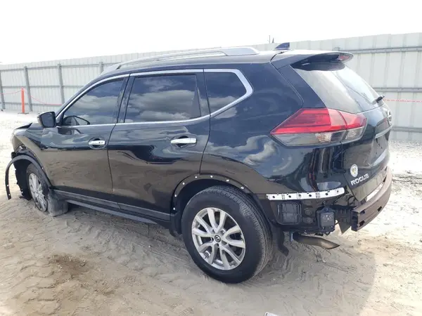5N1AT2MV4HC849843 2017 NISSAN ROGUE - Image 2