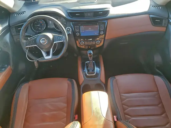 5N1AT2MV4HC850586 2017 NISSAN ROGUE - Image 8