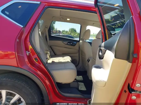5N1AT2MV4HC859160 2017 NISSAN ROGUE - Image 8