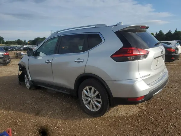 5N1AT2MV4HC864973 2017 NISSAN ROGUE - Image 2