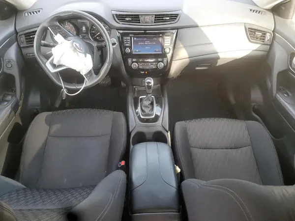 5N1AT2MV4HC864973 2017 NISSAN ROGUE - Image 8