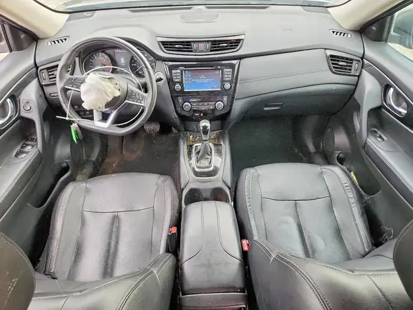 5N1AT2MV4HC868098 2017 NISSAN ROGUE - Image 8