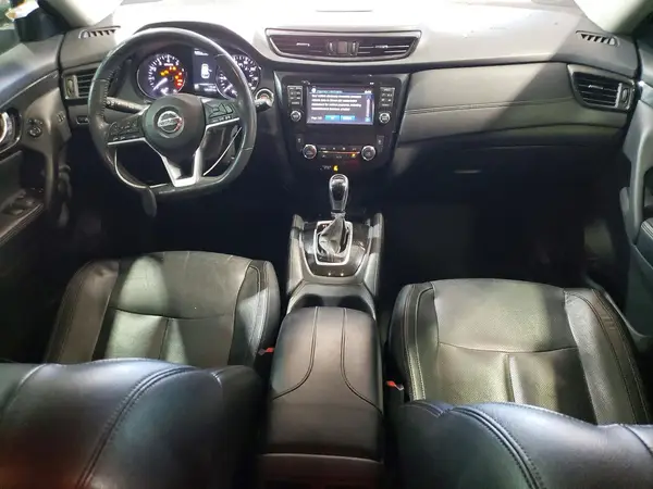 5N1AT2MV4HC870322 2017 NISSAN ROGUE - Image 8