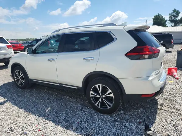 5N1AT2MV4HC870403 2017 NISSAN ROGUE - Image 2