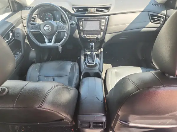 5N1AT2MV4HC870403 2017 NISSAN ROGUE - Image 8