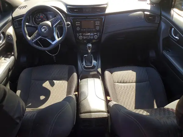5N1AT2MV4HC872832 2017 NISSAN ROGUE - Image 8