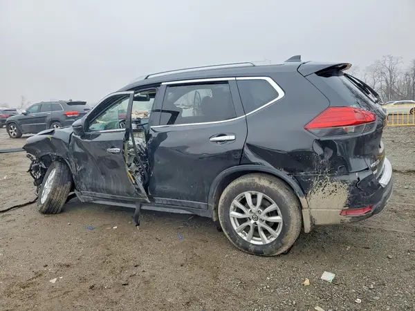 5N1AT2MV4HC874984 2017 NISSAN ROGUE - Image 2