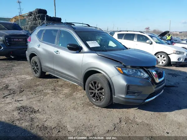 5N1AT2MV4HC878436 2017 NISSAN ROGUE - Image 1