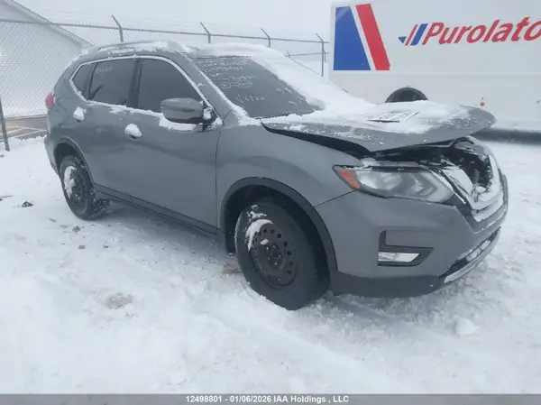 5N1AT2MV4HC878811 2017 NISSAN ROGUE - Image 1