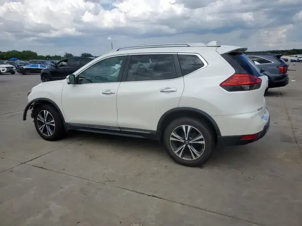 5N1AT2MV4HC878940 2017 NISSAN ROGUE - Image 2