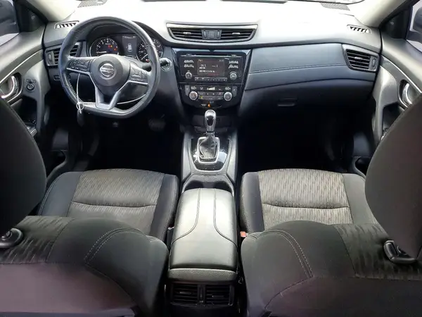 5N1AT2MV4HC879232 2017 NISSAN ROGUE - Image 8