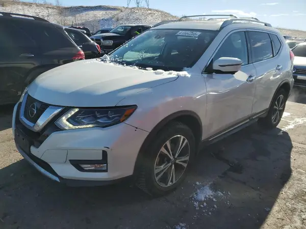 5N1AT2MV4HC881871 2017 NISSAN ROGUE - Image 1