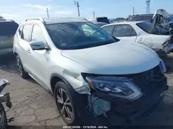 5N1AT2MV4HC883894 2017 NISSAN ROGUE
