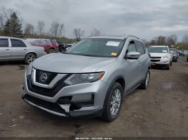 5N1AT2MV4HC886343 2017 NISSAN ROGUE - Image 2