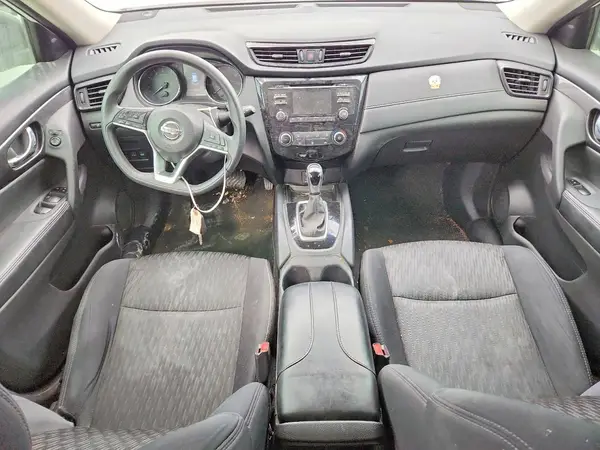 5N1AT2MV4HC887539 2017 NISSAN ROGUE - Image 8