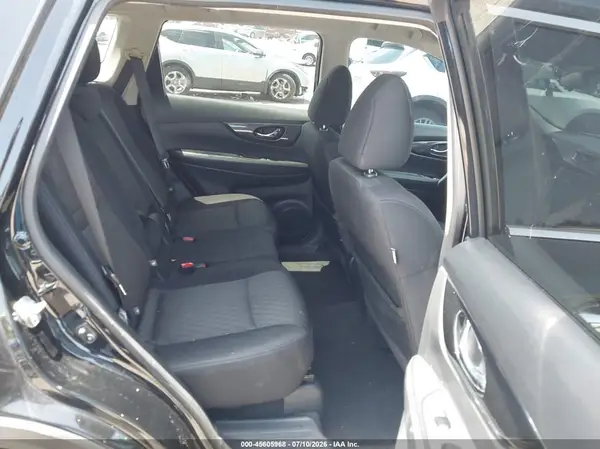 5N1AT2MV4HC892496 2017 NISSAN ROGUE - Image 8