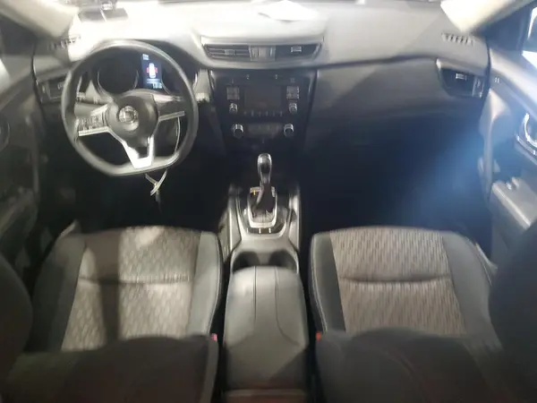 5N1AT2MV4HC893650 2017 NISSAN ROGUE - Image 8